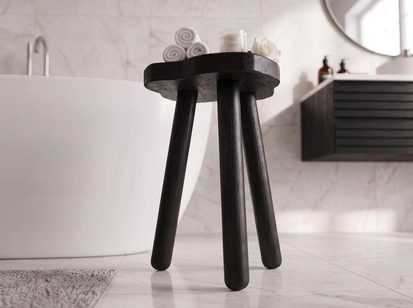 Round wooden stool Pebble &Oslash;20 cm, height 20 cm, solid oak - black